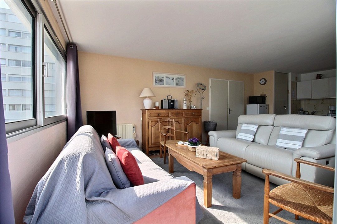 /picture/helios/116252002/MER E220/5_2026-02-06CET09h00-02.jpg